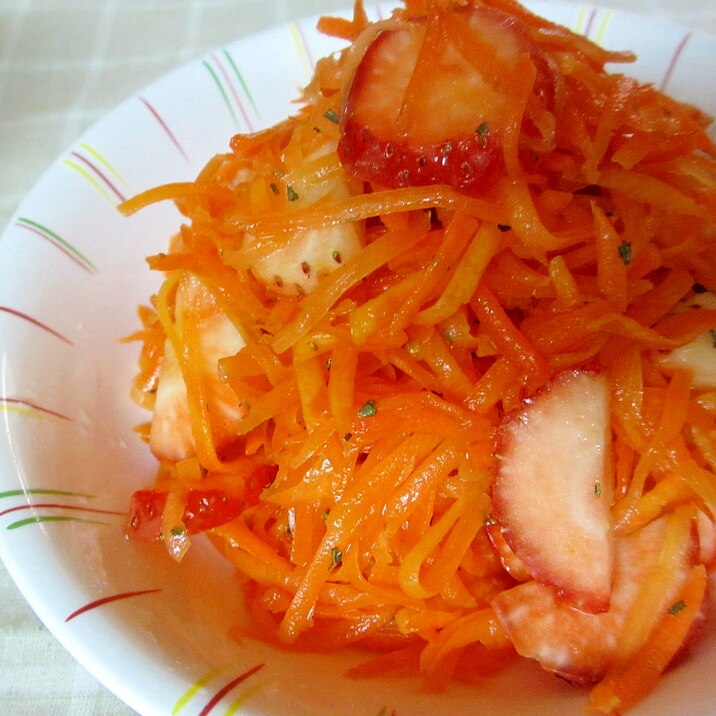 にんじんとイチゴのバジルサラダ レシピ 作り方 By Mococo05 楽天レシピ